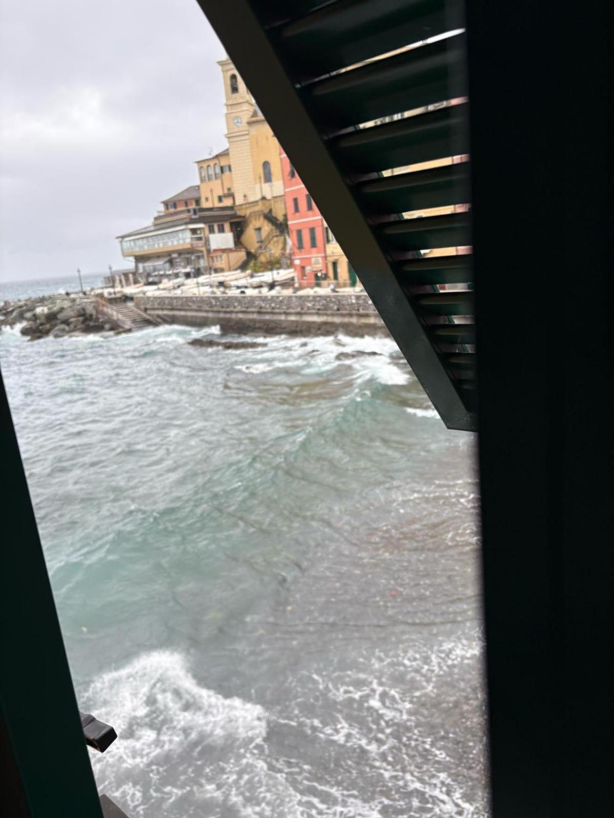 Casa Sulla Spiaggia Di Boccadasse Génova Exterior foto